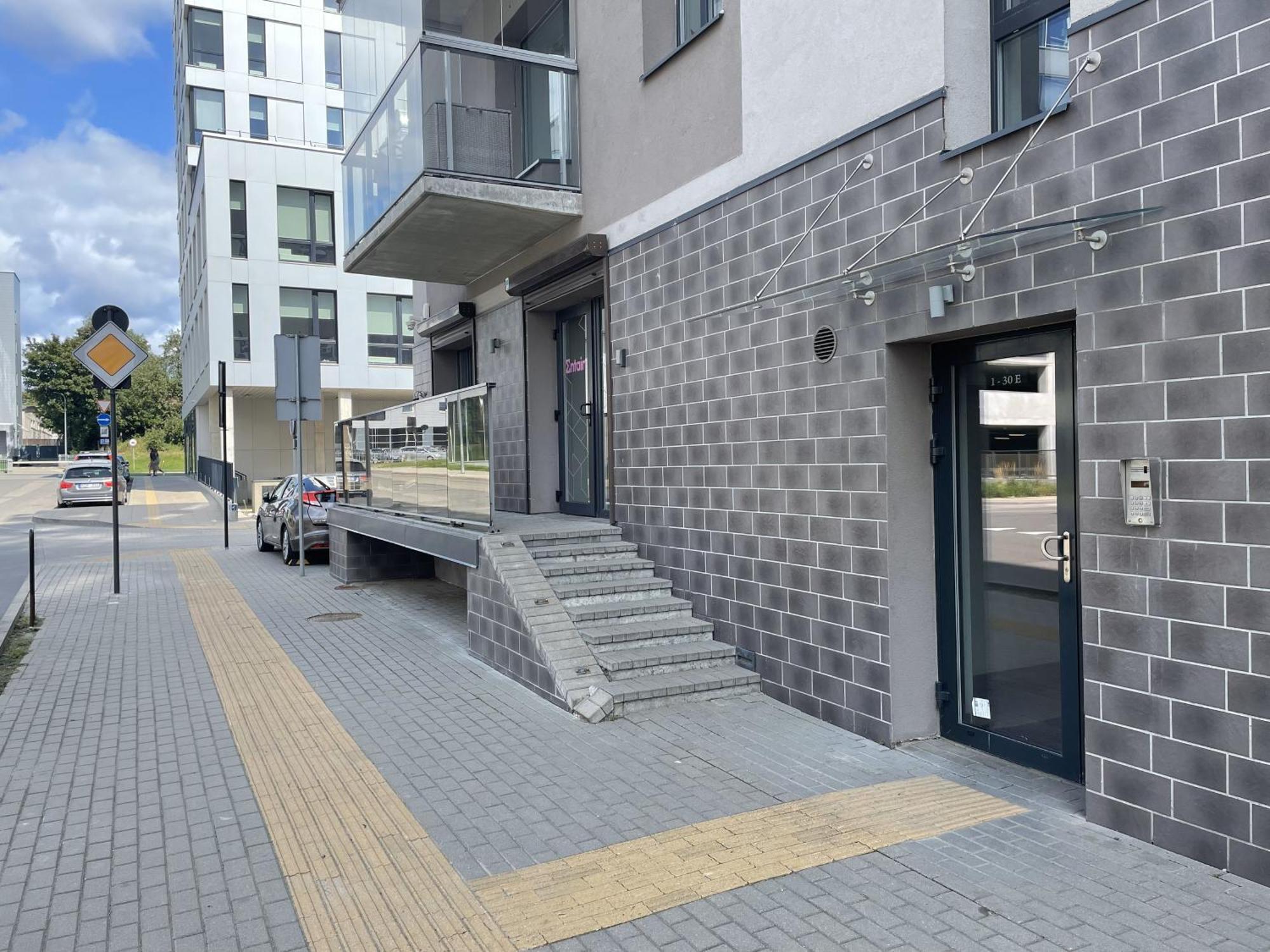 Your Home - Spacious Apartment In City Center, With Balcony & Self Check-In วิลนีอุส ภายนอก รูปภาพ