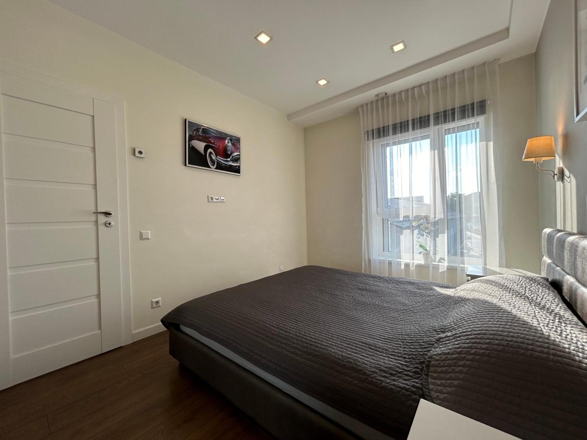 Your Home - Spacious Apartment In City Center, With Balcony & Self Check-In วิลนีอุส ภายนอก รูปภาพ